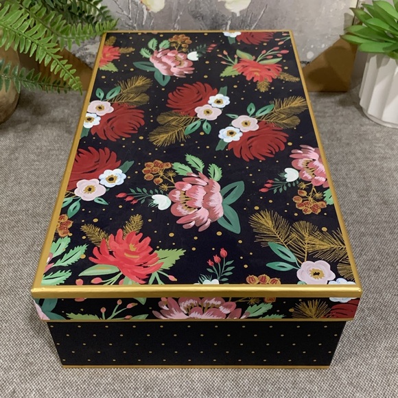 Metal Hurricane, Glass Candleholder with Candles, Set of 2 - Picture 10 of 13